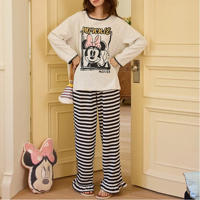 パジャマ レディース 長袖 長ズボン カシミヤ混 シルク混 や ブラ内蔵