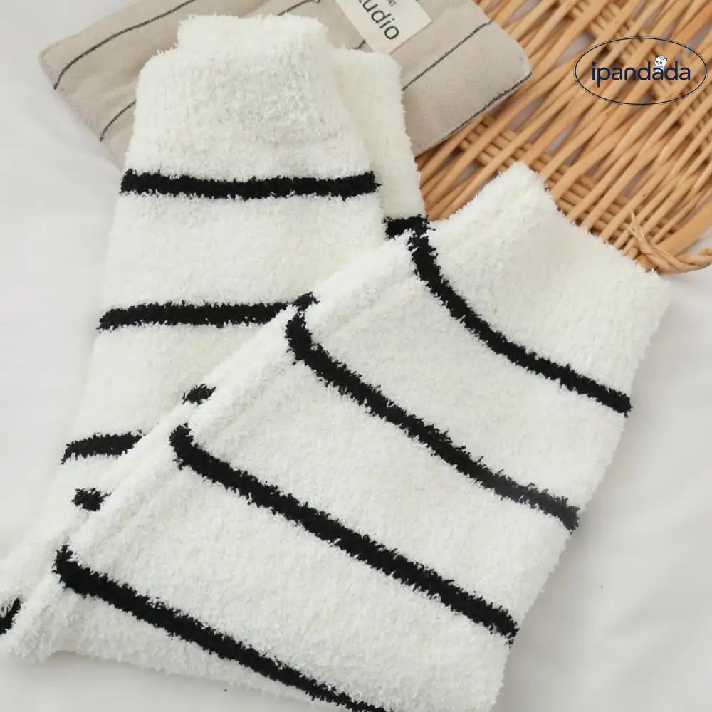 男の子 フリース ルームウェア 保温 加厚 子供 秋冬 女の子 ベビー キャラクター フリース 2点セット パジャマ ID2924