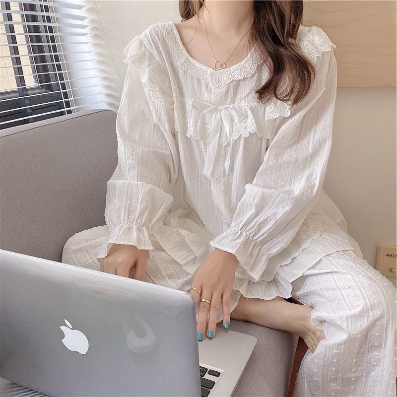 レース パジャマ レディース 長袖 ホワイト エレガント プリンセス風 韓国スタイル 花柄 刺繍 上品 女性らしい ルームウェア 部屋着 セットアップ おうち時間 リラックス ギフト ID4235