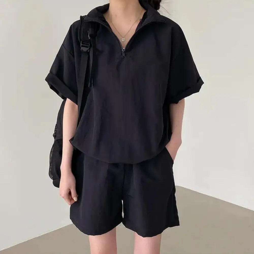 ID1485 2点セット レディース 夏用 韓国風 ジップアップ アウトドア 半袖セットアップ カジュアル スポーツショートパンツ ブラック / M 外出着>セットアップ