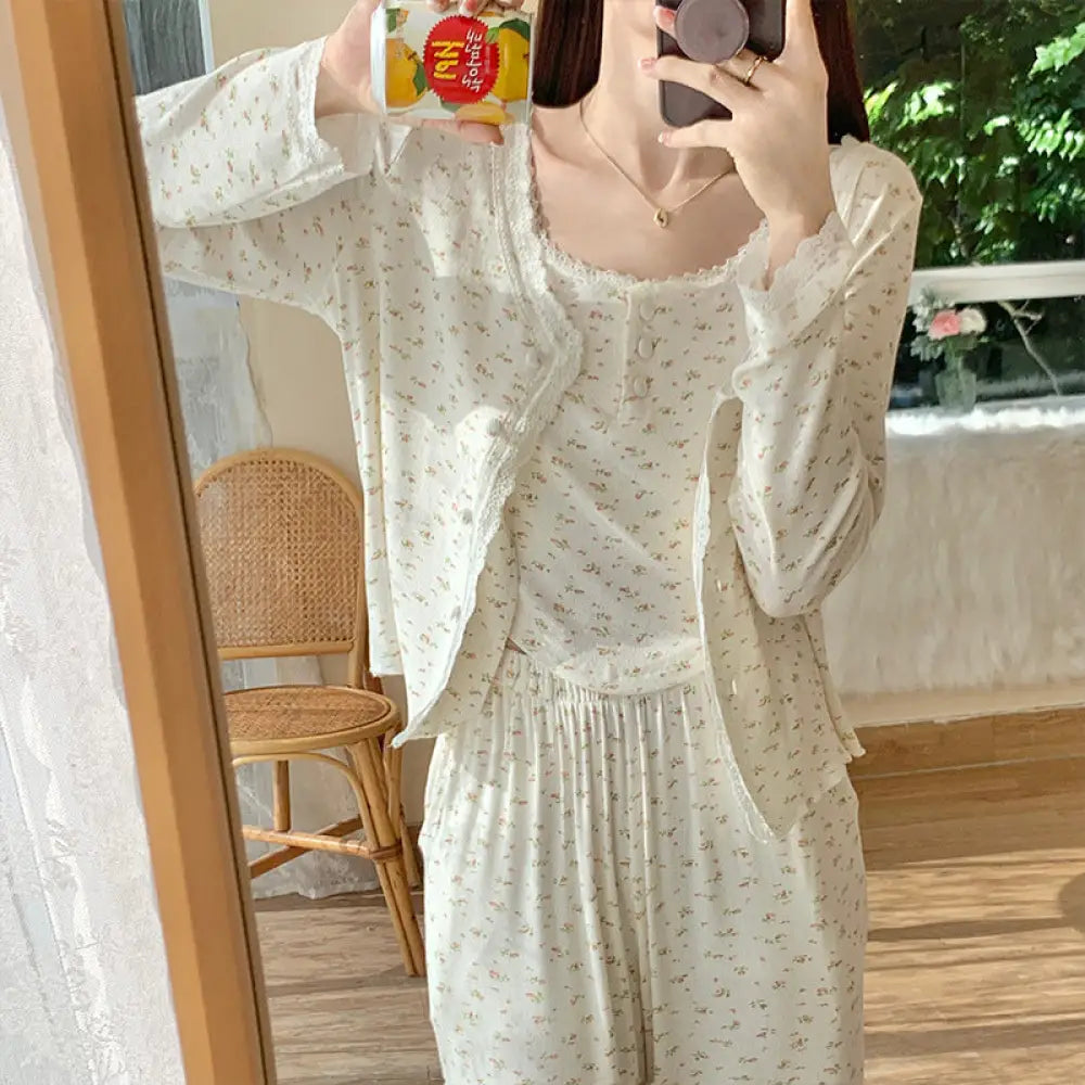 ID639 3点セット 花柄 キャミソール カーディガン パンツ パジャマ 春 夏 秋 レディース 可愛い 前開き チクチクしない 肌ケア 誕生日 プレゼント おしゃれ 写真通り / M レディース＞セットアップ