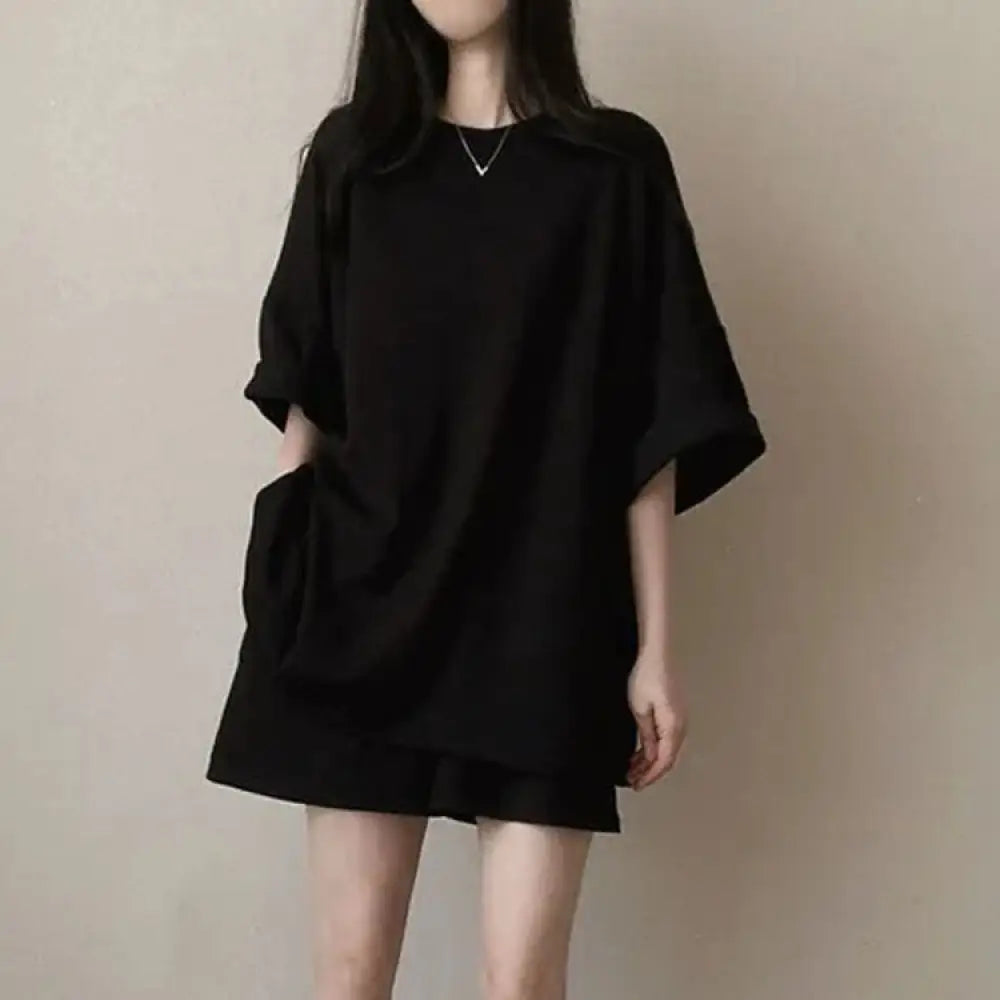 ID1295 4色展開 韓国風 レディース Tシャツ ショートパンツ セットアップ 夏 スポーツ カジュアル 膝上丈 無地 半袖 外歩きOK 通気性 快適 お得セット ブラック / M 外出着＞セットアップ