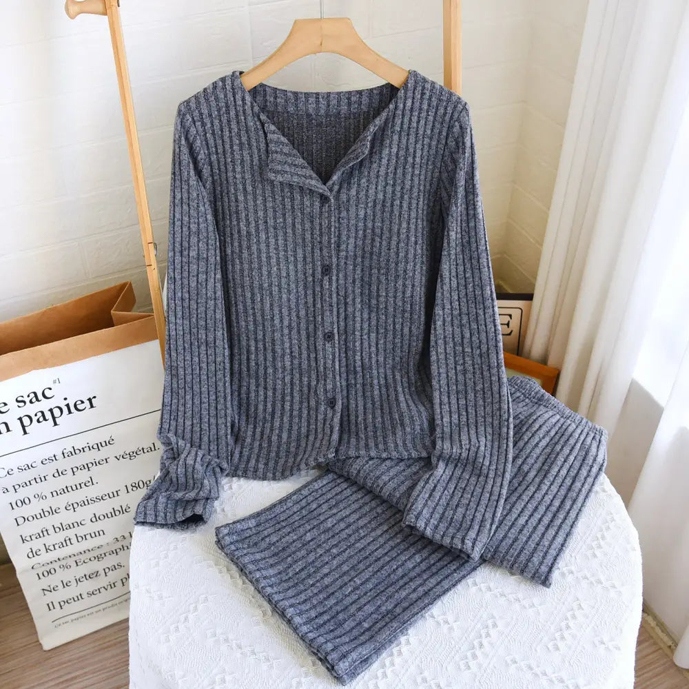 4色展開 カップル対応 保温 裏起毛 パジャマセット ブラ付き 長袖 ゆったり 春 秋 暖かい ルームウェア インナーコーデ 自宅 カジュアル プレゼント ID4064 グレー / M