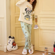 ルームウェア レディース 春 長袖 胸パッド付き ブラ付き クルーネック リラコ 部屋着 パジャマ セットアップ 柔らか 肌触り おうち時間 快適 かわいい ギフト 贈り物 ID4237