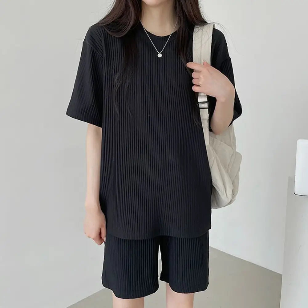 ID1483 アイスシルク セットアップ レディース 半袖 ショートパンツ 2点セット 無地 韓国風 通気性抜群 夏用 ファッション カジュアルウェア ブラック / M 外出着>セットアップ