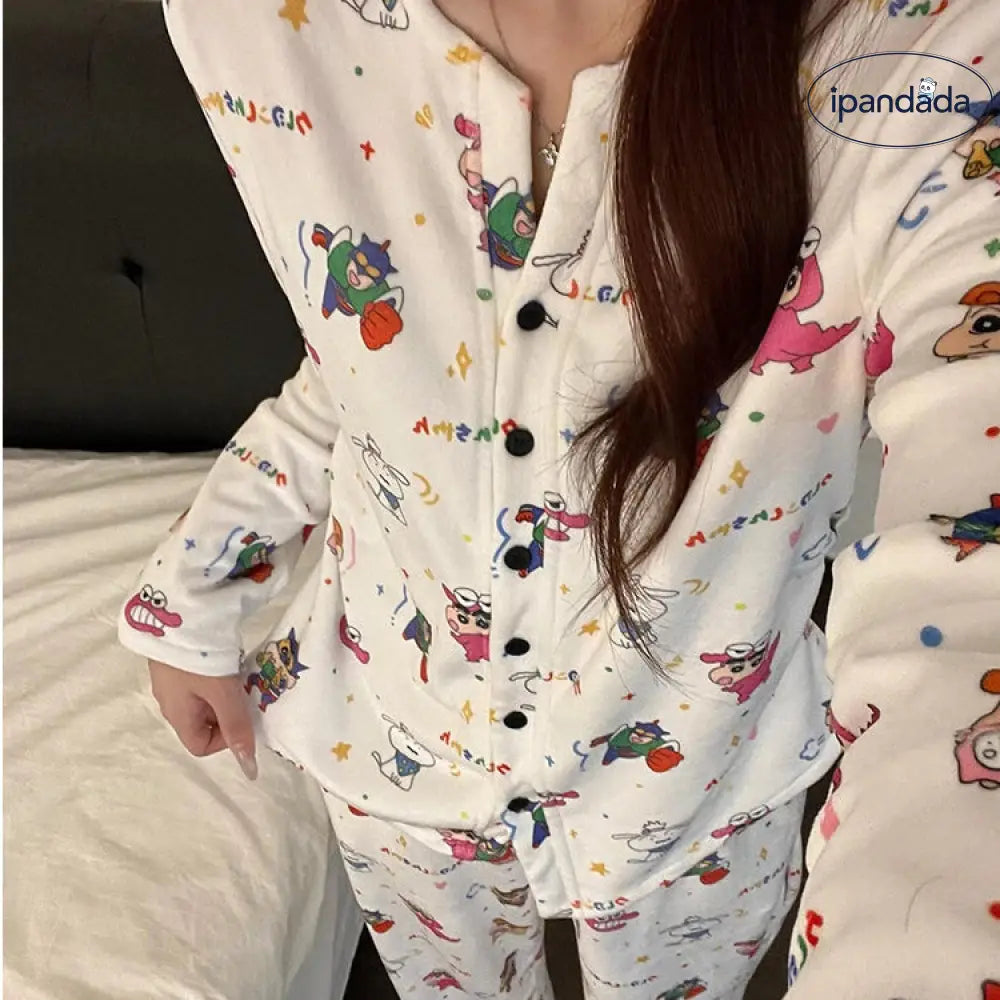 アニメクレヨンしんちゃん パジャマ レディース 秋冬 あったか 長袖 部屋着 ビッグサイズ 前開き ギフト ルームウェア セット ID3741 レディース＞セットアップ