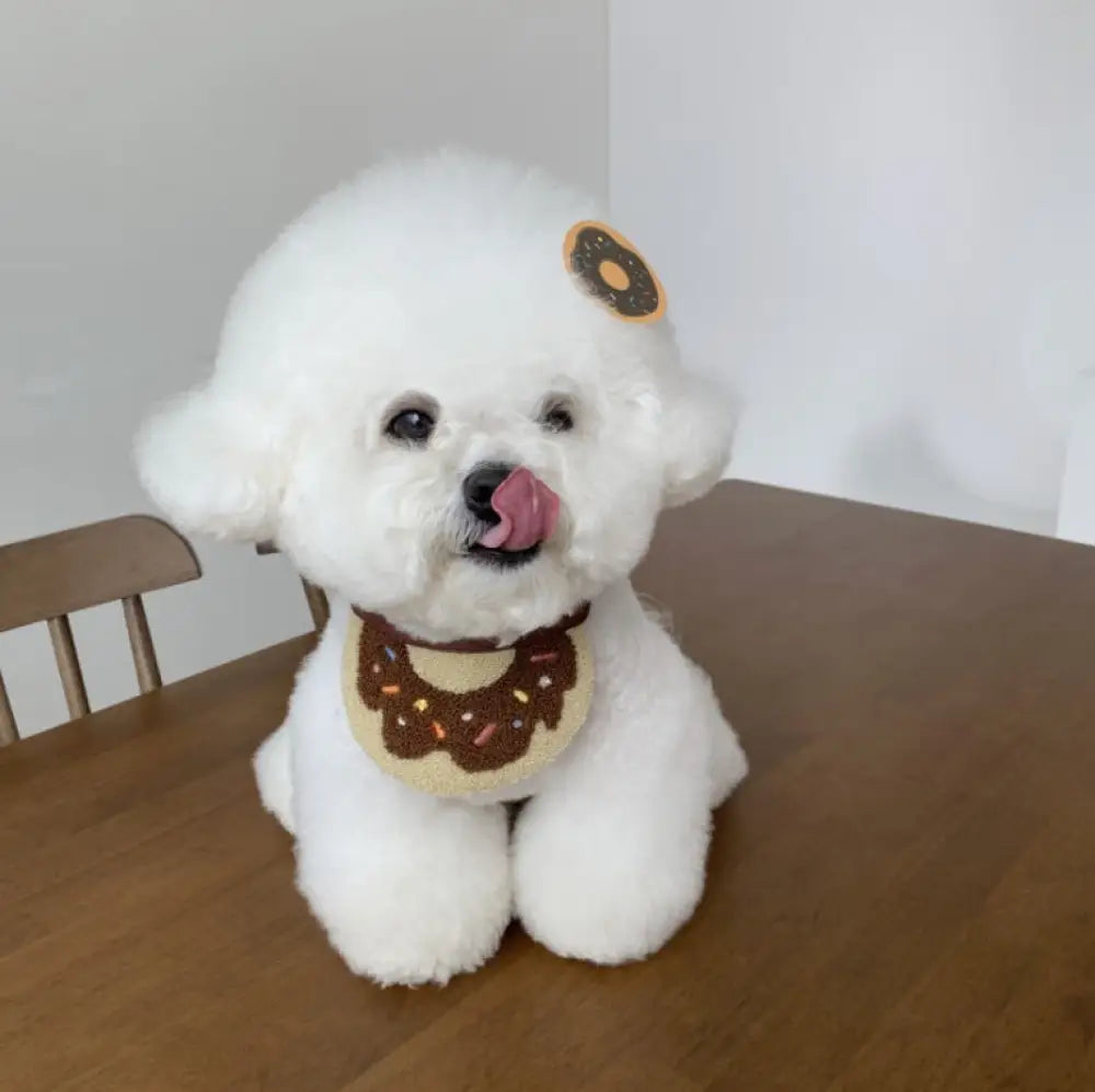 バンダナ かわいい 犬バンダナ 犬猫用 よだれかけ ビブ 首輪 スカーフ 花柄 長さ調節可能 洗いやすい 食事用 お散歩 お出かけ チョコレート / 12*8cm ペット用品＞ウェア