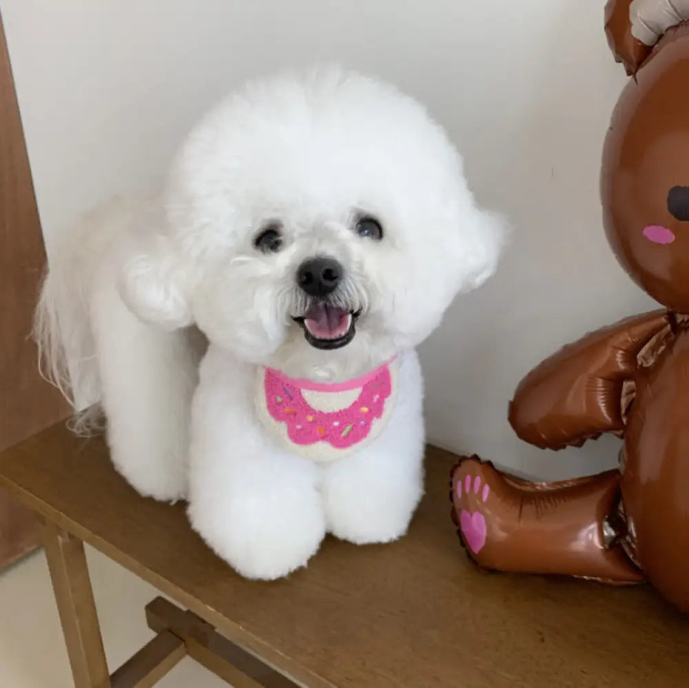 バンダナ かわいい 犬バンダナ 犬猫用 よだれかけ ビブ 首輪 スカーフ 花柄 長さ調節可能 洗いやすい 食事用 お散歩 お出かけ いちご / 12*8cm ペット用品＞ウェア