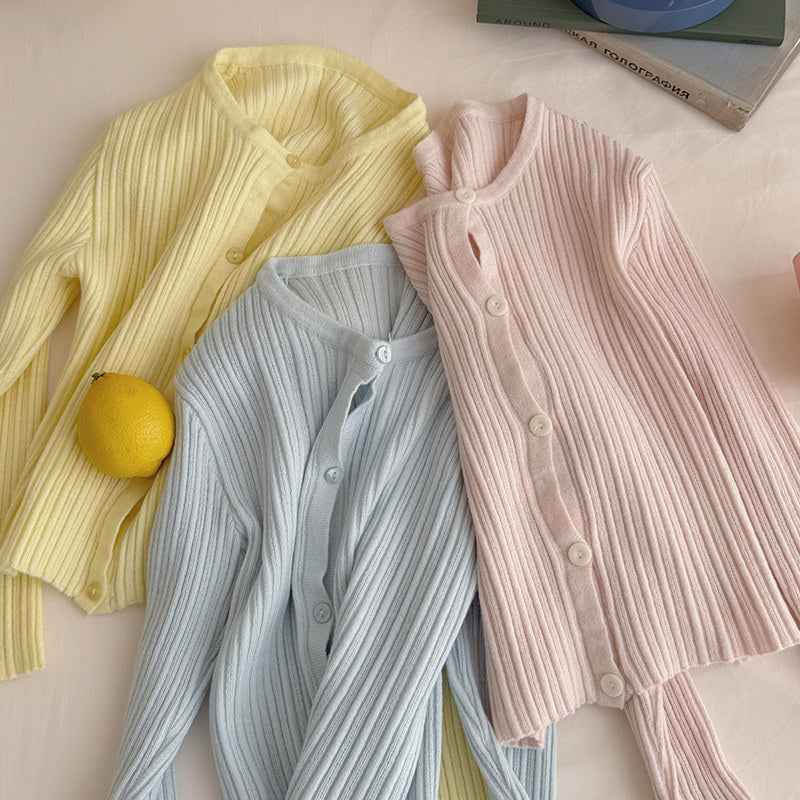春新作 女の子 子供 カーディガン 卒園式・入園入学式に使える！やわらか 肌触り ニット 韓国風 デザイン かわいい 春色 キッズ アウター 普段着にも◎ ID4225