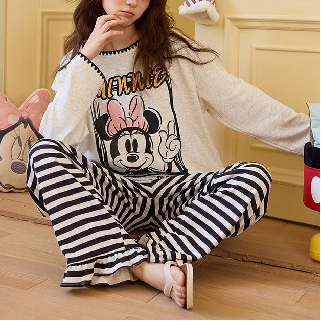 パジャマ レディース 長袖 長ズボン カシミヤ混 シルク混 や ブラ内蔵