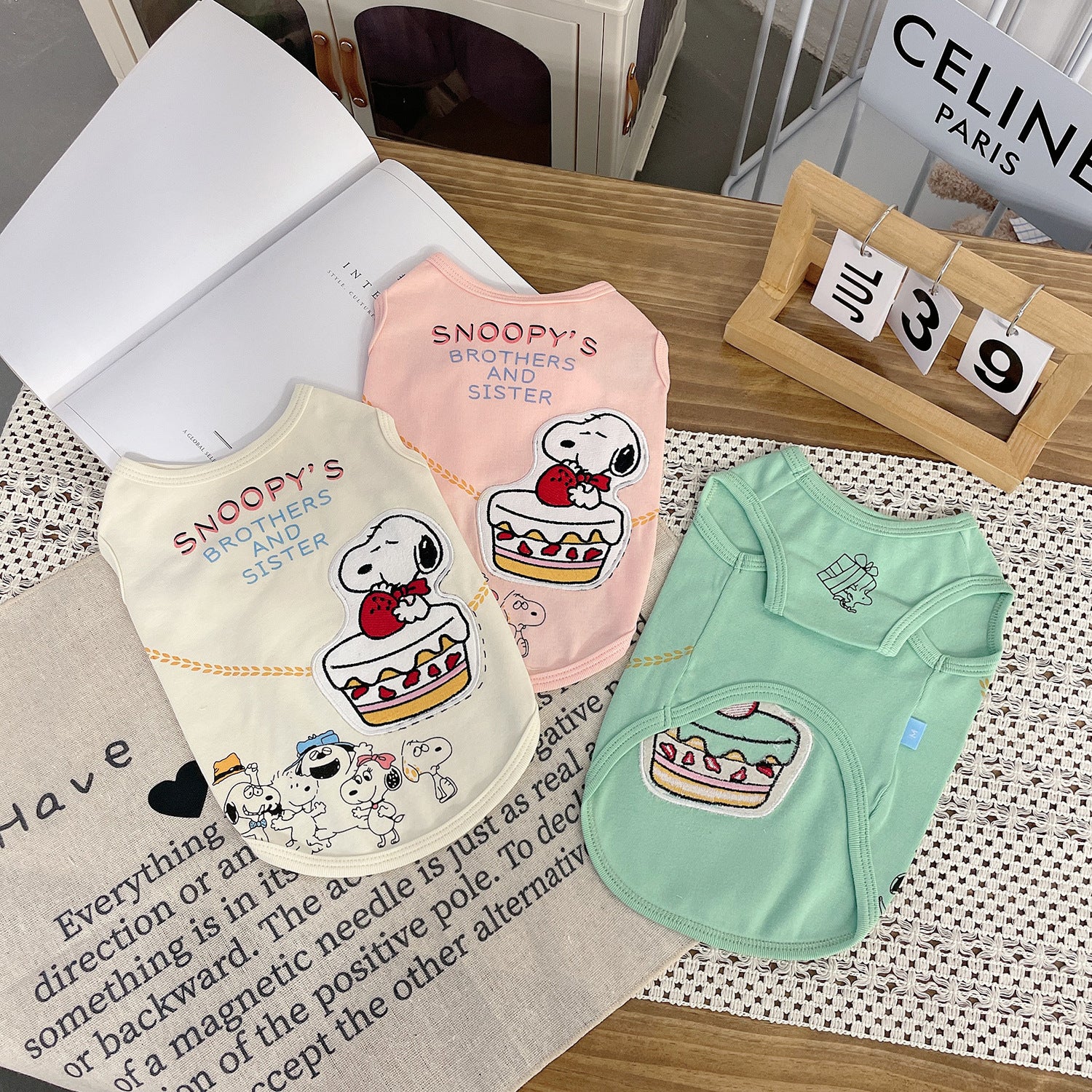 【XS~2XL】3色展開 スヌーピー 犬服 猫服 小型犬服 超可愛い ニュアンスカラー ワッフル生地 ケーキ ノースリーブ くすみカラー ペット服 犬 服 猫 服 毛抜け防止 ドックウエア キャットウエア ペット用品 ネコ プチプラ タンクトップ トップス カットソー ID4213