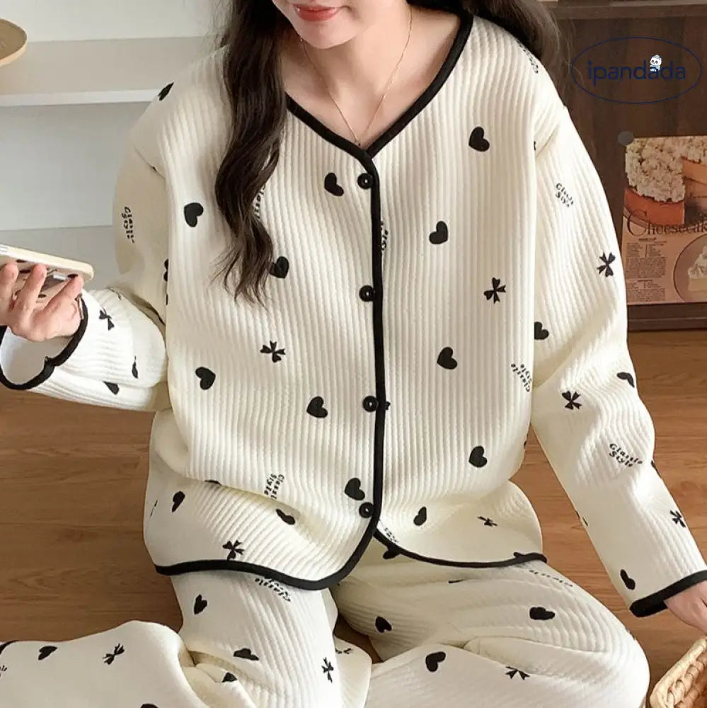 ハートパターン 配色 パジャマ 部屋着 ルームウェア 女性 レディース かわいい パジャマ 上下セット 通年使える 春 秋 寒暖差 リラックス 長袖 長ズボン レディース＞セットアップ