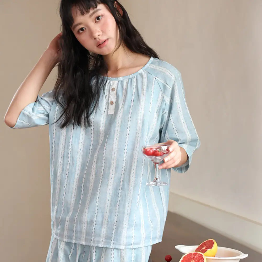 ID1151 春夏季 コットン100% 女性用 新作 ボタン付き ルーズフィット 半袖 ショートパンツ セット カジュアル 肌触り良い プリント 外出用 パジャマ シンプルデザイン リラックス 涼感 吸汗速乾 レディース＞セットアップ