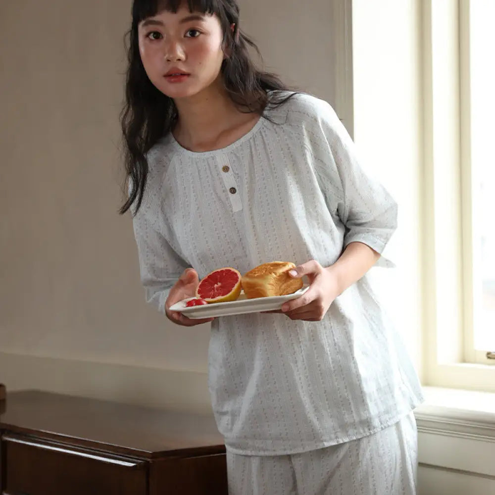 ID1151 春夏季 コットン100% 女性用 新作 ボタン付き ルーズフィット 半袖 ショートパンツ セット カジュアル 肌触り良い プリント 外出用 パジャマ シンプルデザイン リラックス 涼感 吸汗速乾 レディース＞セットアップ
