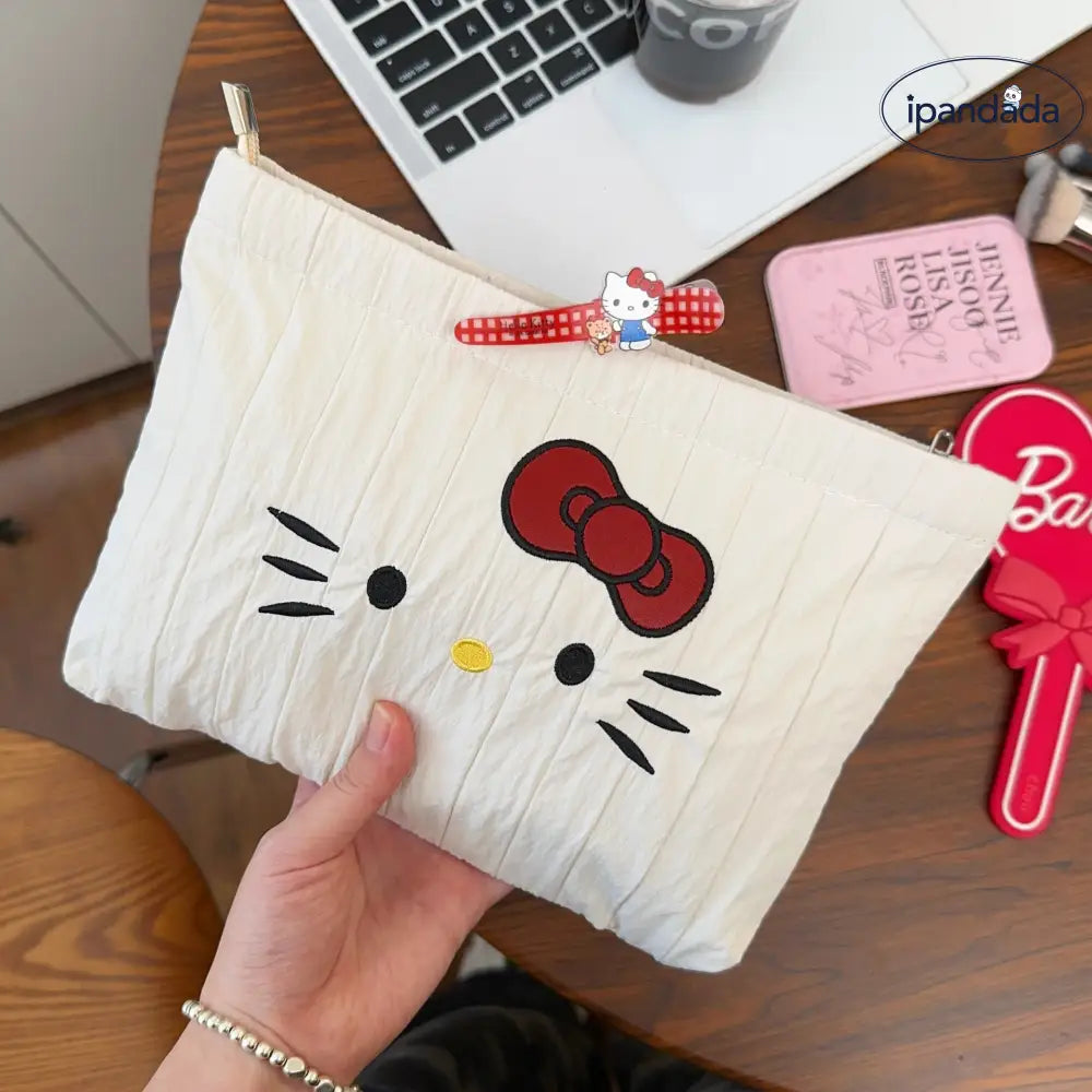 刺繍 キティ 収納バッグ 大容量 メイクポーチ 携帯用 ハンドバッグ 洗面用具ポーチ ID3333 写真通り / 18*28cm