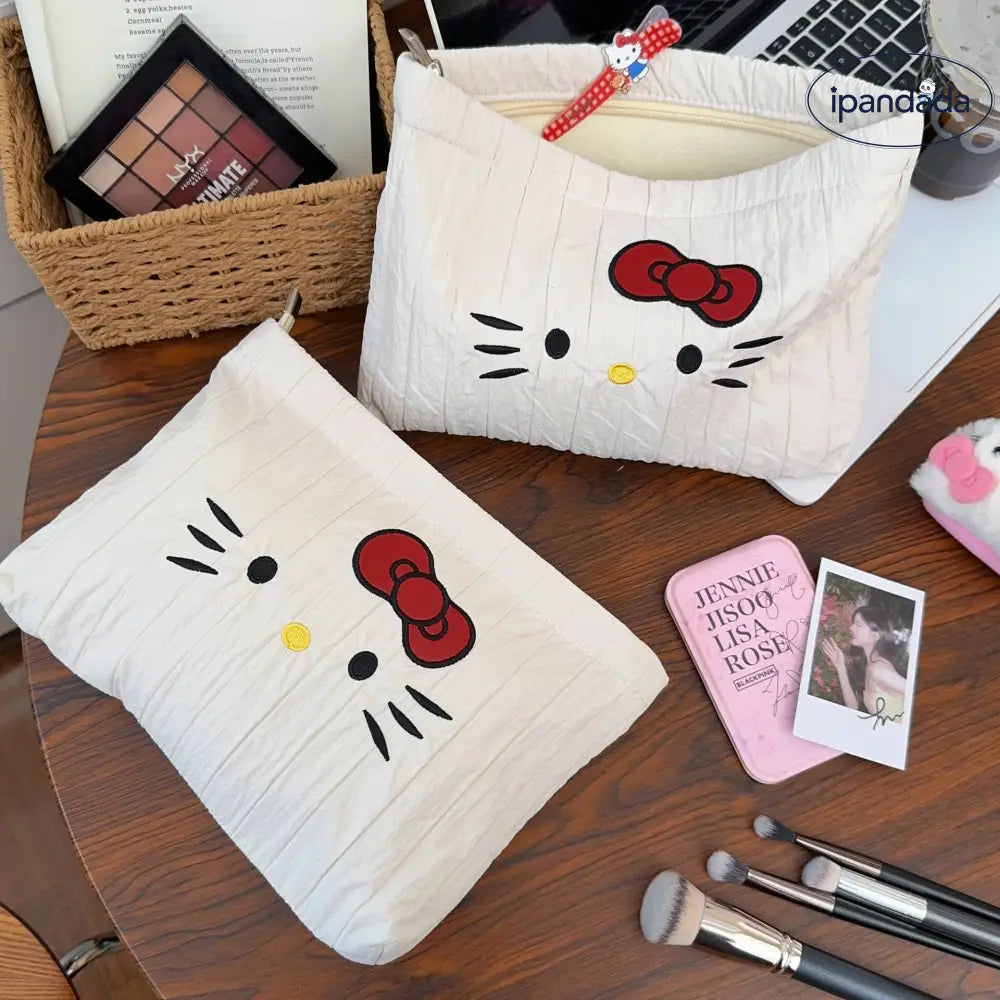 刺繍 キティ 収納バッグ 大容量 メイクポーチ 携帯用 ハンドバッグ 洗面用具ポーチ ID3333 写真通り / 18*28cm