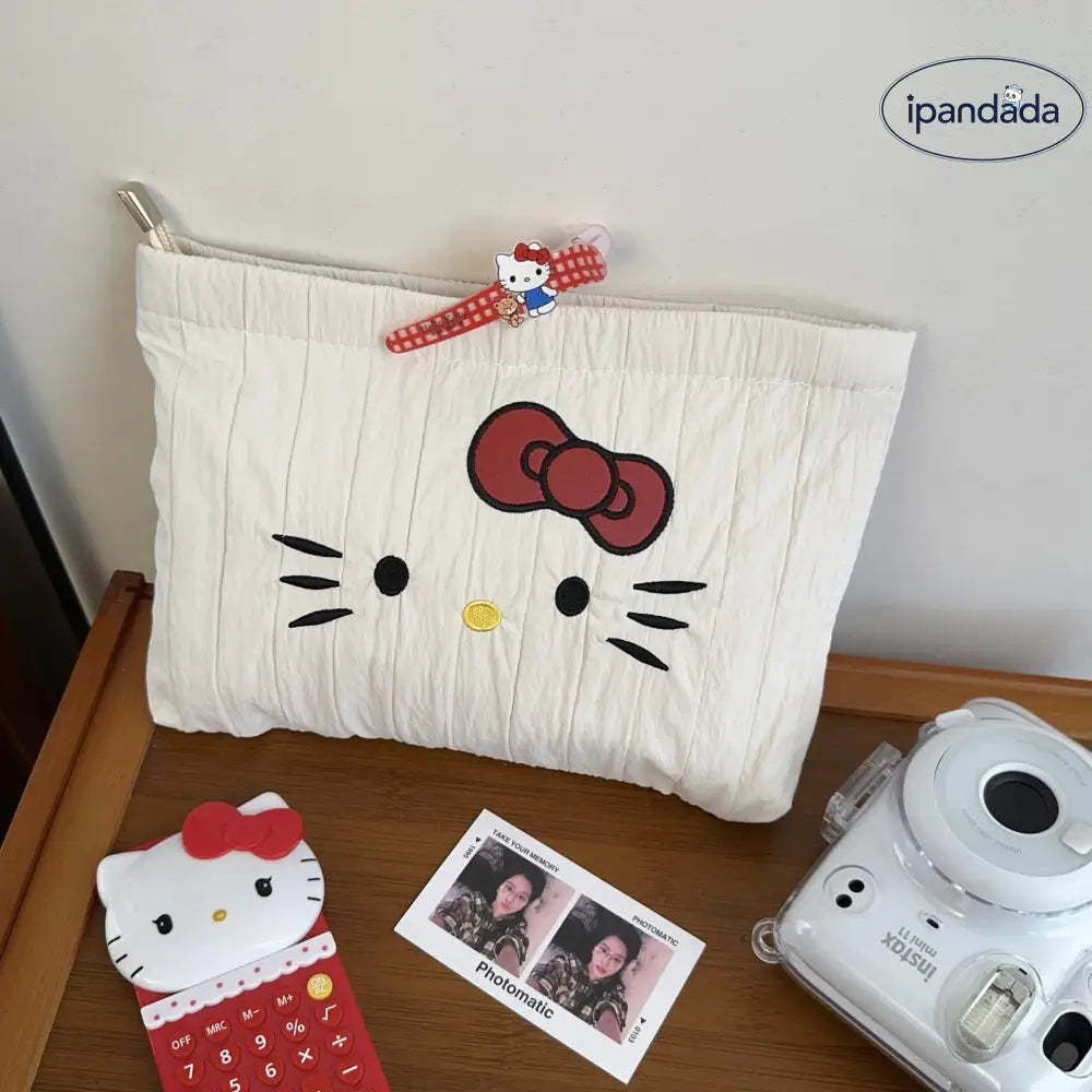 刺繍 キティ 収納バッグ 大容量 メイクポーチ 携帯用 ハンドバッグ 洗面用具ポーチ ID3333 写真通り / 18*28cm