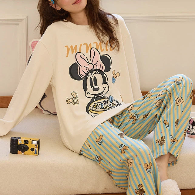 ルームウェア レディース 春 長袖 胸パッド付き ブラ付き クルーネック リラコ 部屋着 パジャマ セットアップ 柔らか 肌触り おうち時間 快適 かわいい ギフト 贈り物 ID4237