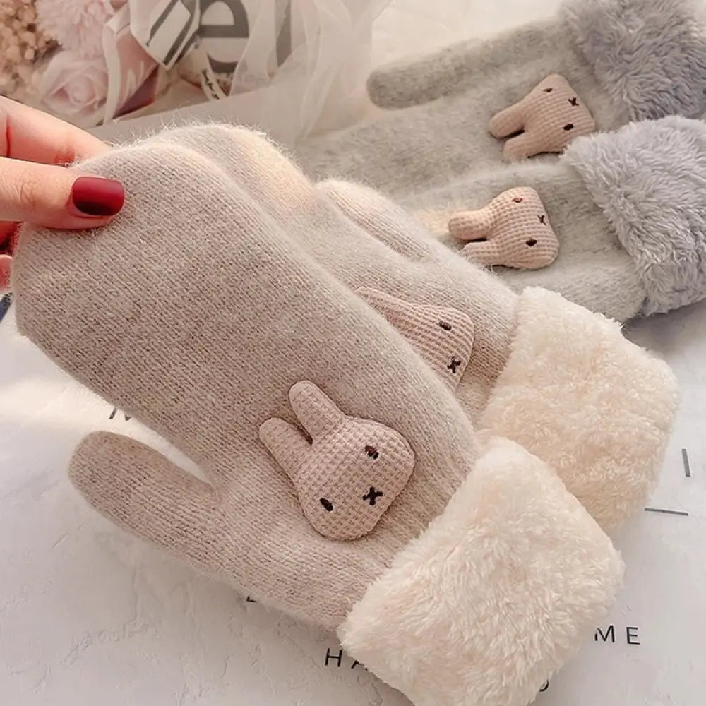 冬の手袋 女性用 加工フリース さらに厚手 ウサギ毛 フィラメント 風防 寒さ対策 韓国風 可愛い カートゥーン 棉包指 連指 保温 ID2818 ベージュ / フリー
