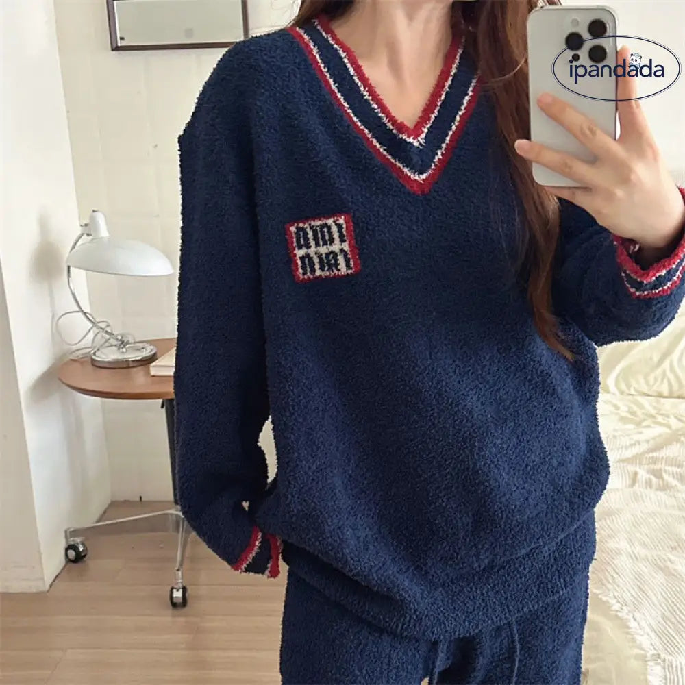 フリース 冬用 パジャマセット Vネック アカデミックスタイル 保温 ゆったり ソフト 厚手 フリース ルームウェア 秋冬用 ID3941