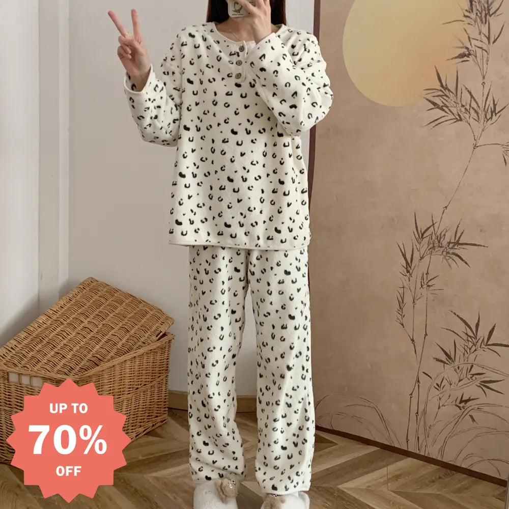 フリース かわいい ガールズ フランネル パジャマ 秋冬 シーズン ヒョウ柄 厚手 保温 長袖 ルームウェア セット ID2705