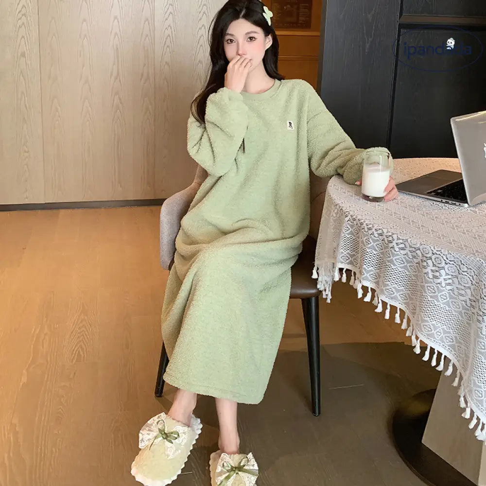 フリース 睡眠ドレス レディース 冬季 起毛 厚手 パジャマ ゆったり 大きいサイズ ロングドレス フランネル ルームウェア ID2639