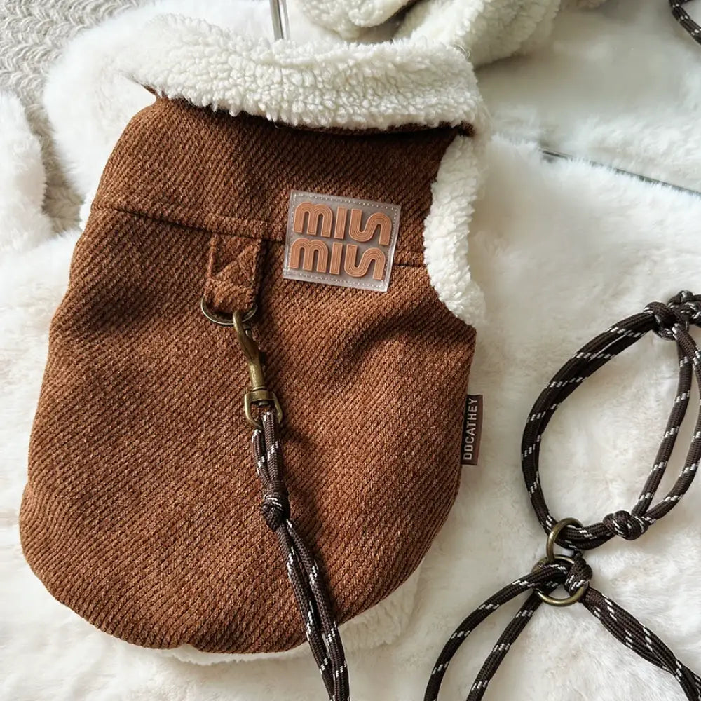 ふわふわベスト 犬服 秋冬服 ペットウェア ドッグウェア プードル テディドッグ グッズ 可愛い かわいい 着せやすい 防寒 ボタン ブラウン/服（牽引ロープない） / XS ペット用品＞ウェア