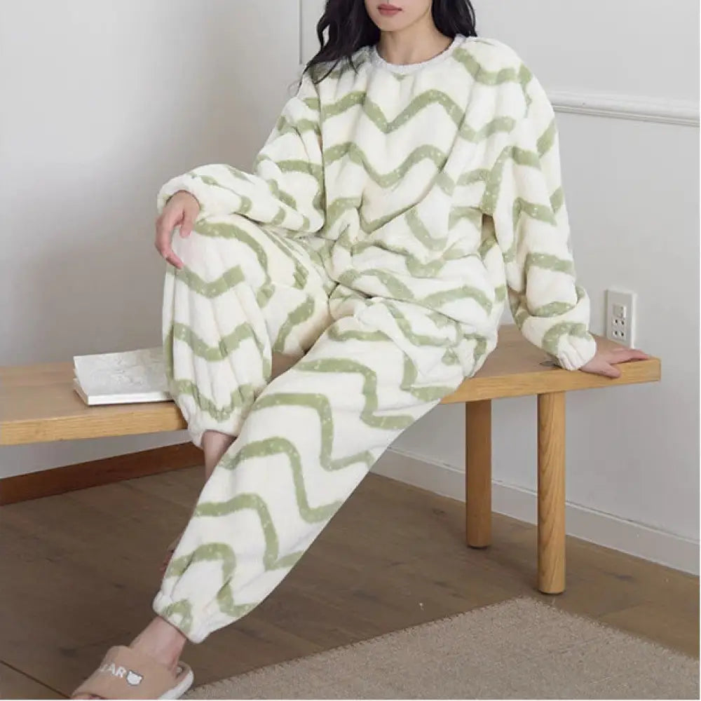 冬用 厚手 カップル パジャマ 大きいサイズ コーラルフリース ルームウェア 可愛い 暖かい あったか 長袖 部屋着 ふわもこ モコモコ クリスマスプレゼント ID3526 写真通り / レディースＭ コーディネート＞ペアルック