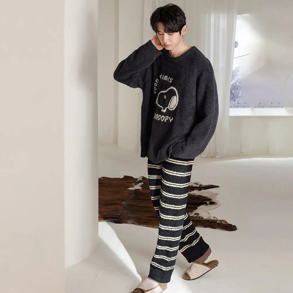 スヌーピー カップル パジャマ もこもこ 上下セット メンズ レディース ルームウェア ペアルック 柔らかい 暖かい かわいい クリスマスギフト 冬用 プレゼント 人気 お揃い コーデ 部屋着 ナイトウェア ID3441