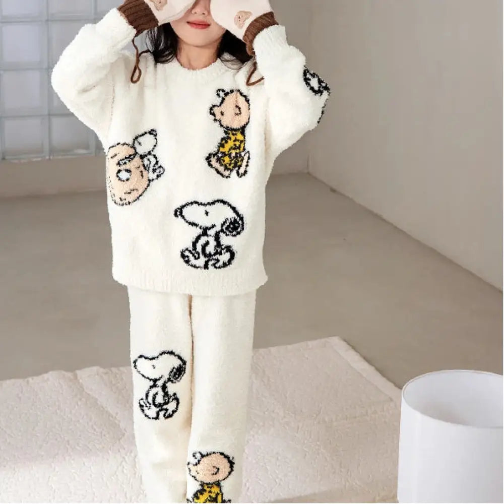 冬モデル コーラルフリース 子供用 パジャマ SNOOPY 可愛い刺繍 キャラクター柄 セット ホームウェア ID3217 女の子用 アイボリー / 120cm