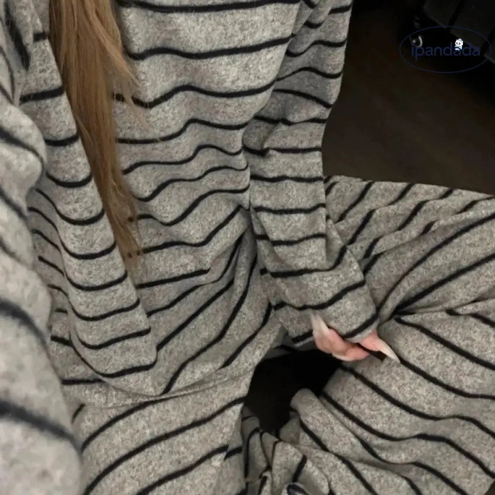 グレー ストライプ パジャマ 新作 保温 ゆったり かわいい 可愛い ルームウェア 女子 シンプル 部屋着 長袖 ID4055 レディース＞セットアップ