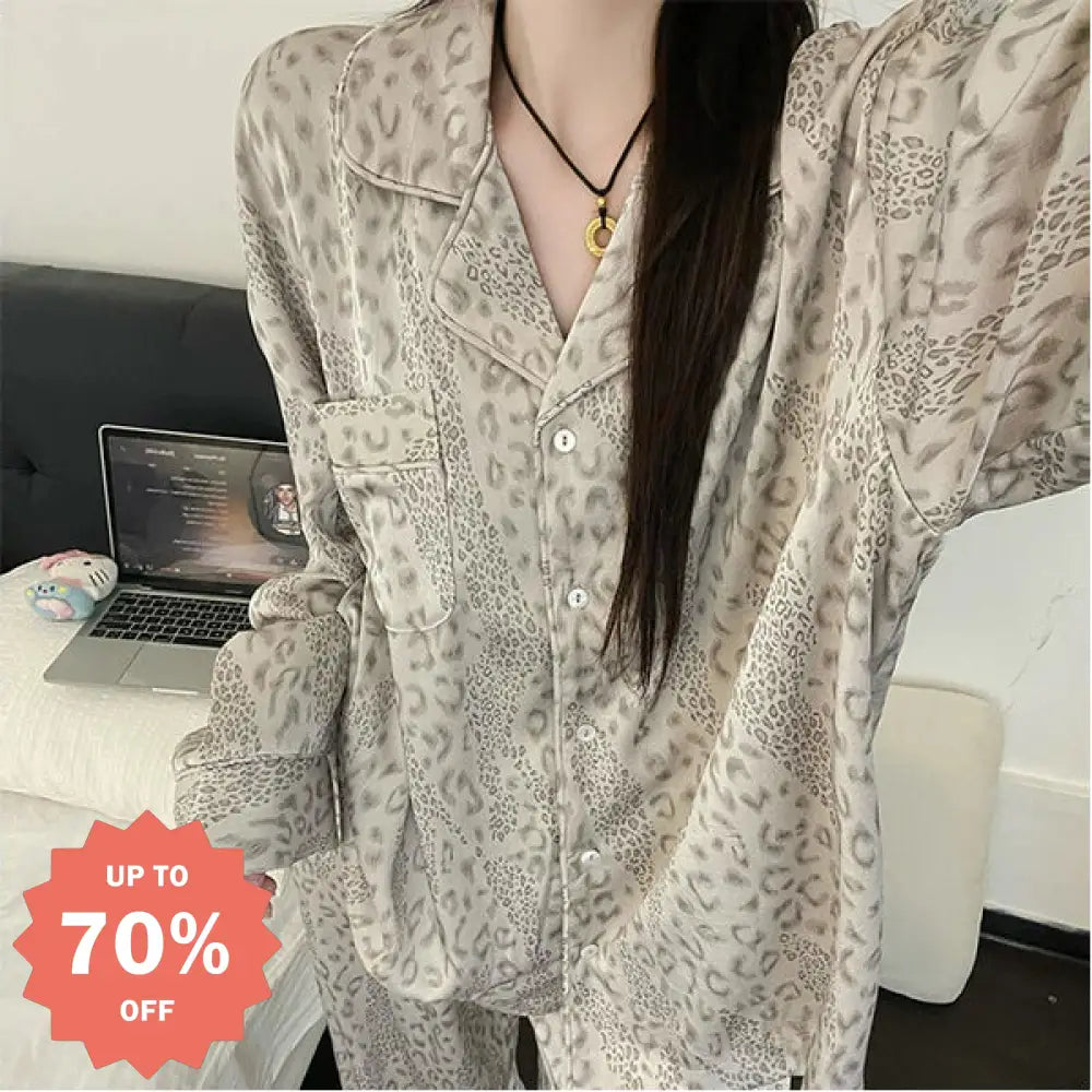 韓国風 高見え パジャマ レディース 春秋 長袖 長ズボン 豹柄 ヒョウ柄 プリント 総柄 インスタ映え おしゃれ トレンド スタイリッシュ 着痩せ シルエット カジュアル 部屋着 ルームウェア セットアップ リラックス プレゼント