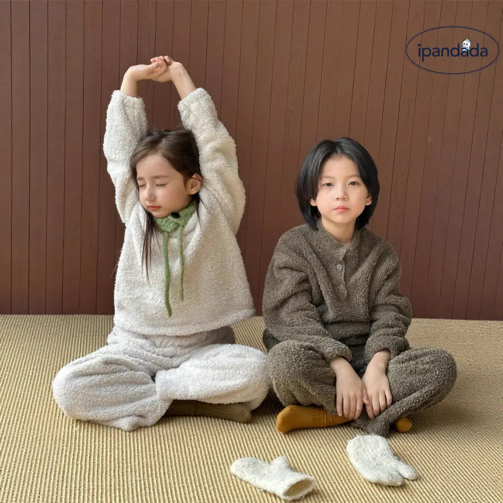韓国風 キッズ 快適 ストライプ ルームウェア 男の子 女の子 保温 クラウドフリース セット ID3547