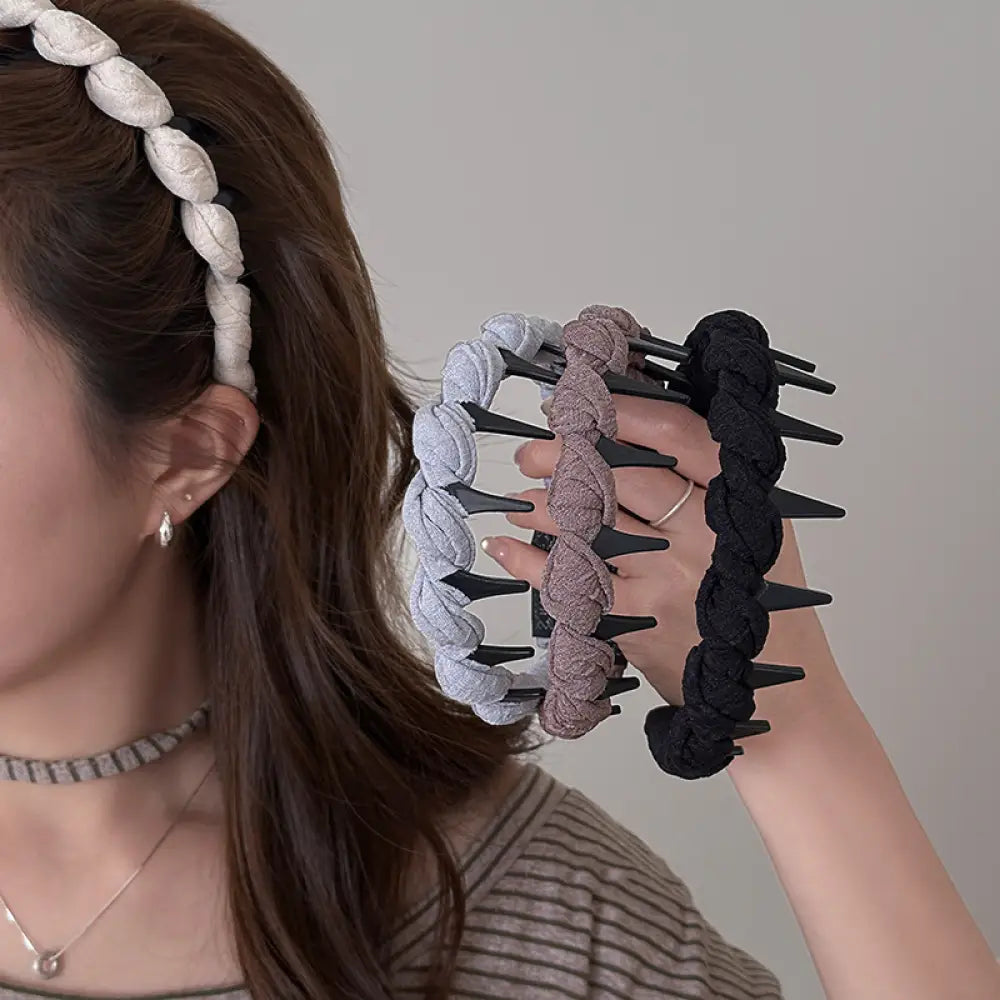 韓国風 ねじり 歯付き 滑り止め ヘアバンド レディース ボリューム ヘアバンド 外出用 おしゃれ ヘアクリップ ヘアターバン 洗顔用 ID2528