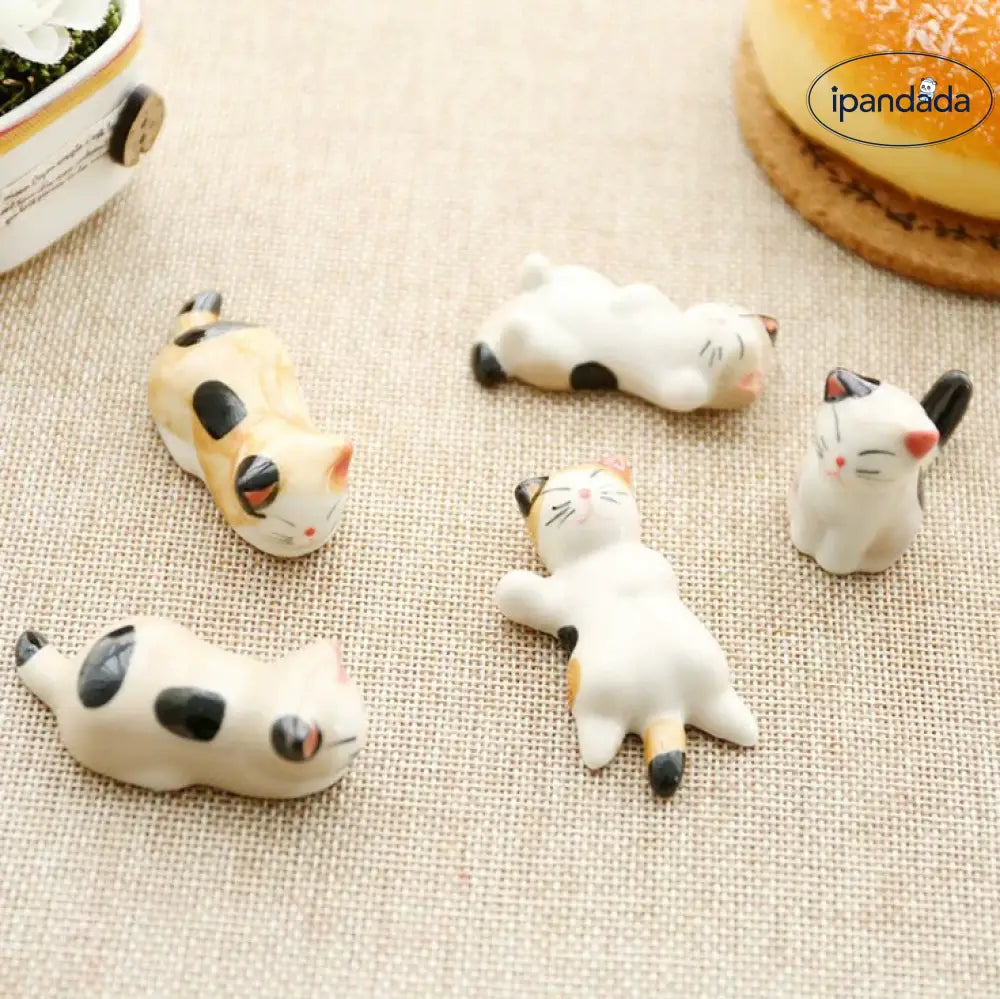 和風 猫型 箸置き 創造的 陶器 箸立て 家庭用 可愛い 小猫 箸枕 精巧な 箸置き  はしおき 1セット 6個 可愛い ミニ ID2030