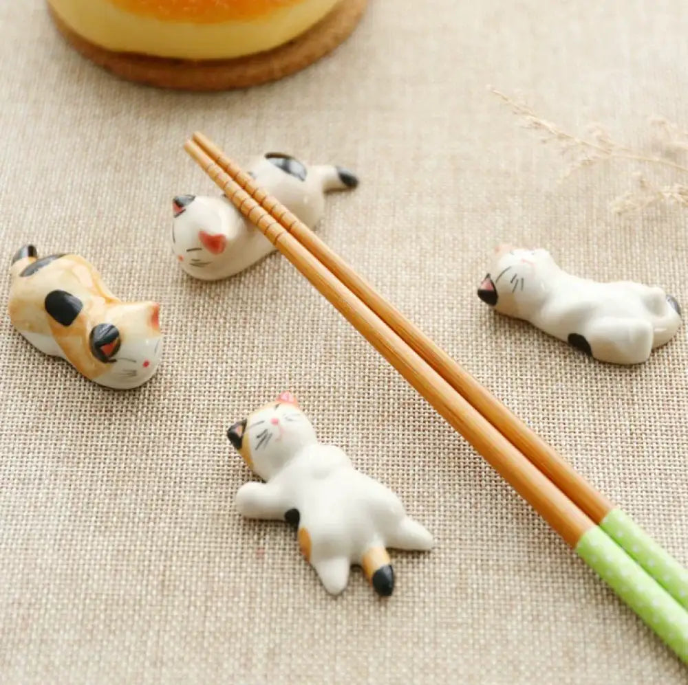 和風 猫型 箸置き 創造的 陶器 箸立て 家庭用 可愛い 小猫 箸枕 精巧な 箸置き  はしおき 1セット 6個 可愛い ミニ ID2030