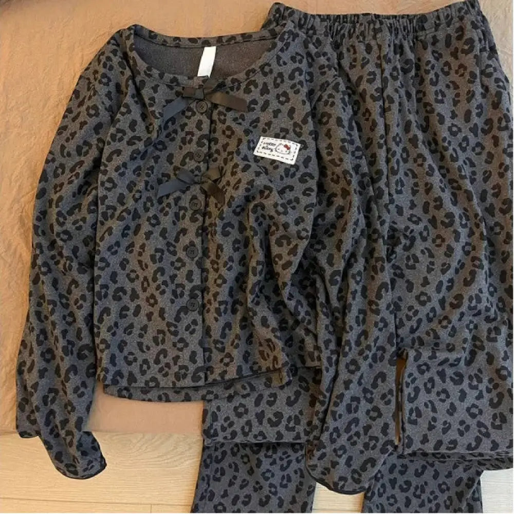 ヒョウ柄 デロン パジャマ レディース 秋冬新作 ふんわり 保温 長袖 ルームウェア セット ID3603 写真通り / S