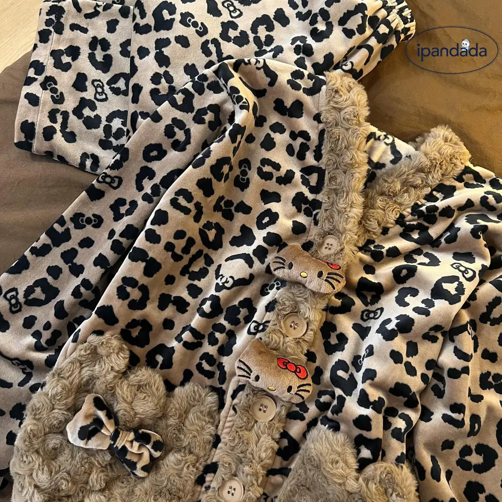 ハローキティ ヒョウ柄 ルームウェア Amazon | [Pawlowawa] ハローキティ ヒョウ柄 パジャマ 部屋着 寝間着