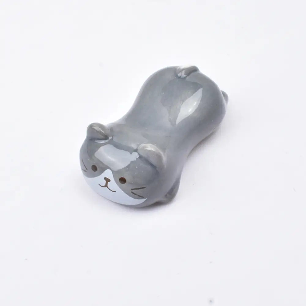 ID1216 陶器箸置き 筆置き 2WAY使い 職人手作り ギフトに最適 卓上インテリア 和風猫モチーフ グレー猫 インテリア雑貨＞その他