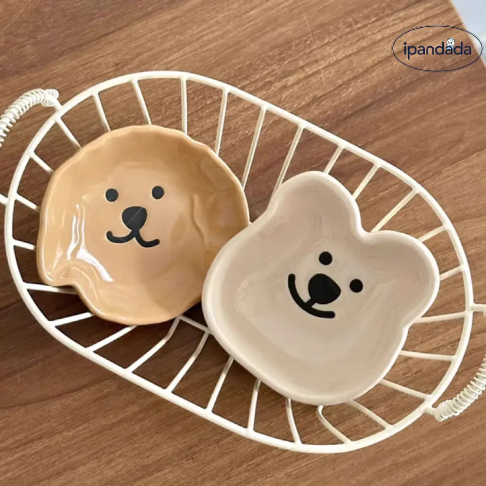 ID1233 陶器製 おちょこ クマの赤ちゃん デザイン SNS人気 多用途 ソース皿 骨皿 お菓子皿 おしゃれ プレミアム感 抗菌 電子レンジ対応 焼きぼけカラー SGマーク インテリア雑貨＞収納雑貨