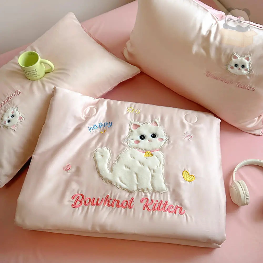 ID825 掛け布団 インスタ風 アップリケ刺繍 水洗い可能 アイスシルク 夏用 4点セット 家庭用 涼感 エアコン対応 薄手 被芯付き シンプル 洗濯可能 抗菌加工 寝具＞寝具セット