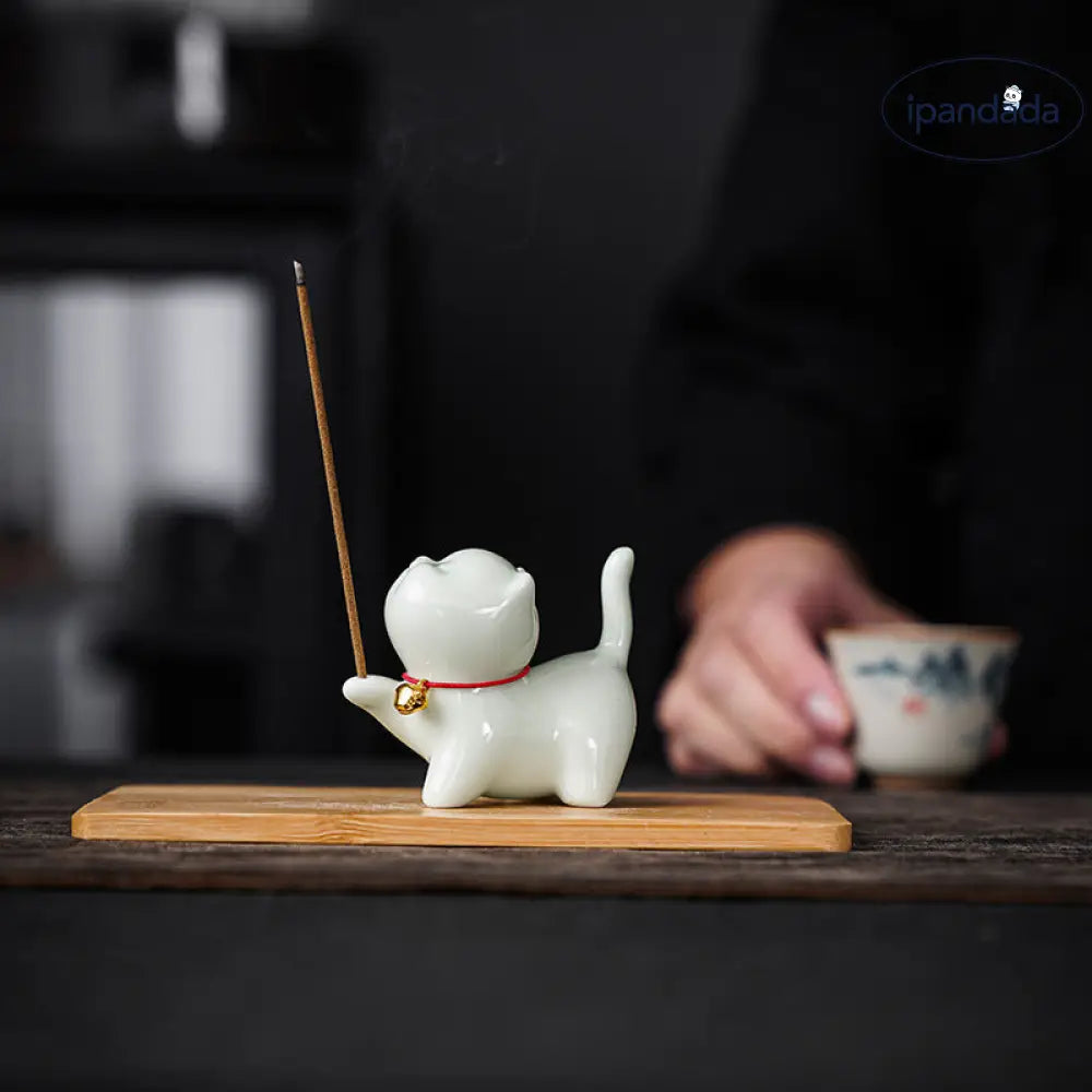 ID783 インセンスホルダー 陶器製 猫 デザイン かわいい ミニサイズ 茶道 茶席 卓上 香り鑑賞 アロマ 工芸品 置物 デコレーション ギフト プレゼント 和風 インテリア セラミック キャット 香立て 手作り風 寝具＞フレグランス
