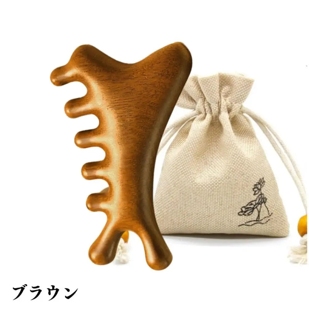 4in1美顔 かっさ プレート 小顔ケア 収納袋付き 美容グッズ 美顔器 フェイスケア 頭皮ケア 顔マッサージ 全身マッサージ 小顔効果 健康グッズ ツボ押し フェイスライン リフトアップ 肩こり改善 頭皮マッサージ ID2149