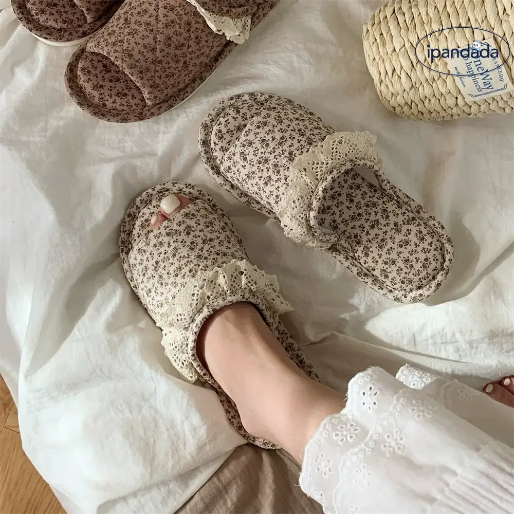 レトロ フラワープリント ワンストラップ コットン スリッパ 女性 四季用 室内 滑り止め 韓国風 レース縁 コットンリネン スリッパ ID2101 カーキ / 23 23.5cm インテリア雑貨>ファッション雑貨