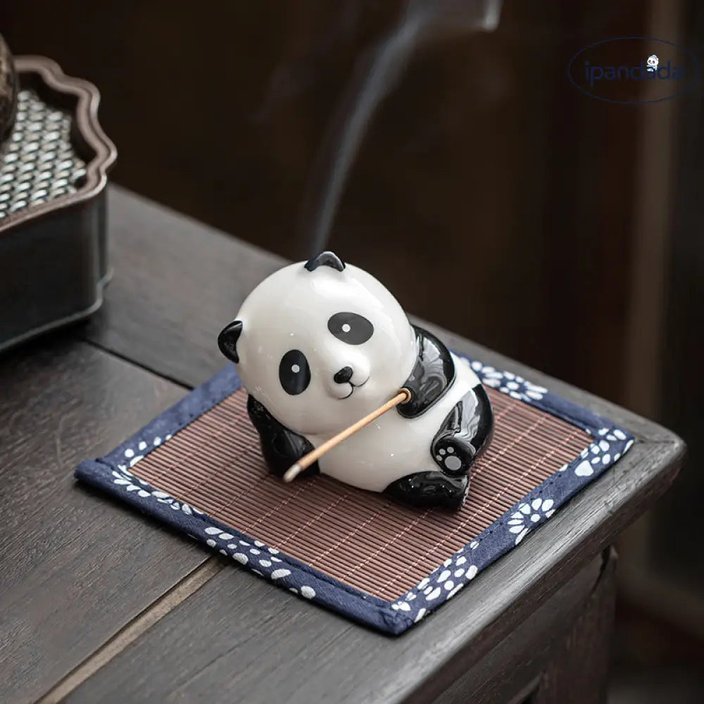 ID915【陶磁器製】手書きパンダ お香立て 香道用小物 かわいい茶寵（チャトン） インテリア雑貨 和風アジアン雰囲気 書斎・リビング飾り 香りディフューザー ギフト対応 寝具＞フレグランス