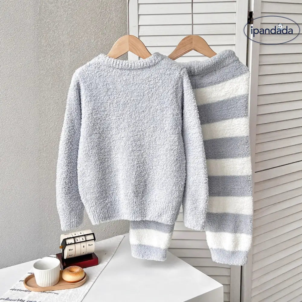 かわいい フリース 子供 男女兼用 ホームウェア パジャマ セットアップ 暖かい 柔らかい 保温 快適 おしゃれ ルームウェア 自宅用 リラックス 着心地 ナチュラル ゆったり ファミリー キッズ ジュニア ベビー ID2928