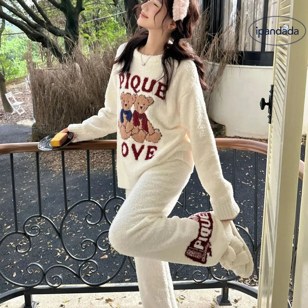 かわいい クマ柄 赤色 カップル ソフト レディース ルームウェア パジャマ セット 裏起毛 上下セット レディース ルームウェア 部屋着 ゆったり ID3725 レディース＞セットアップ