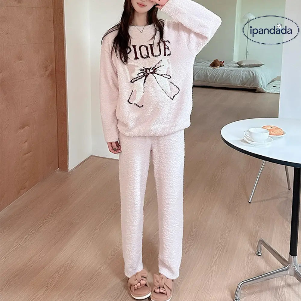 カワイイ女子のマストバイ 人気 リボン パジャマ かわいい フリース レディース ゆったり ホームウェア パジャマ セットアップ 外出可 快適 柔らかい おしゃれ ルームウェア 自宅用 リラックス 着心地 ナチュラル ID2561