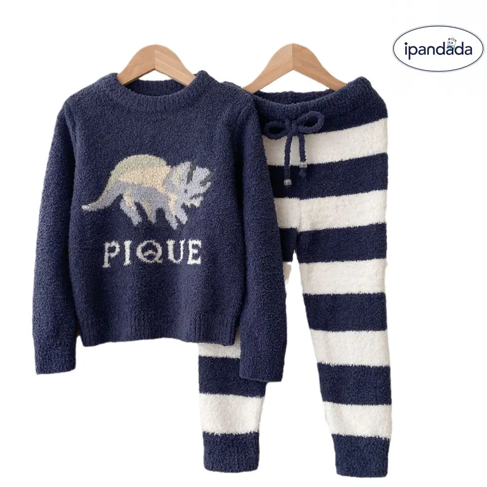 かわいい 子供 恐竜 秋冬 厚手 ふわふわ パジャマ ホームウェア セットアップ 暖かい 柔らかい 保温 快適 おしゃれ ルームウェア 自宅用 リラックス 着心地 ナチュラル ゆったり キッズ ジュニア ファミリー ID2699