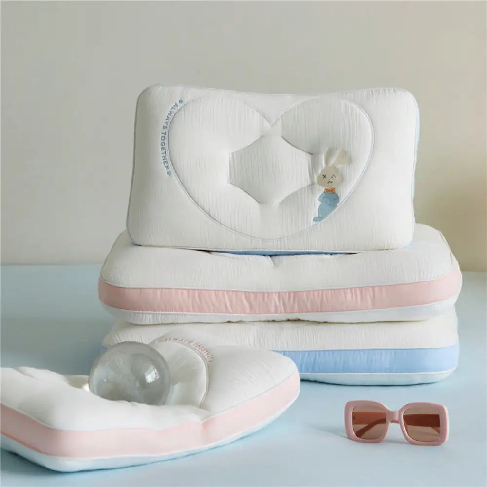 ID771 キッズ枕 幼稚園 子供用 3〜12歳向け 枕 綿 ダブルガーゼ カートゥーン プリント オーガニックコットン 洗濯可能 通気性抜群 肌に優しい ソフト 学校用 ホームウェア ベッドルーム アイテム 寝具＞寝具セット